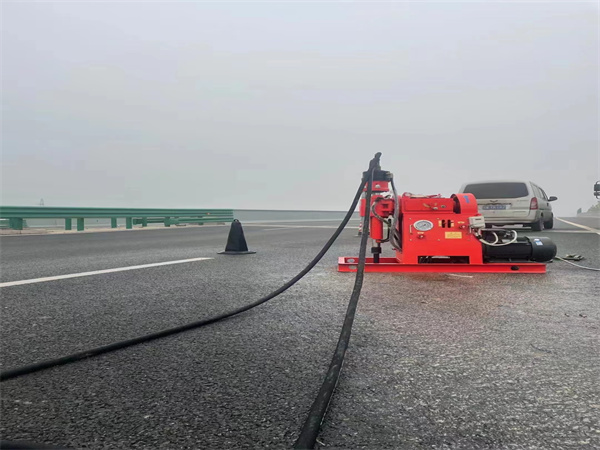 高安马路路基路面开裂下沉注浆加固灌浆