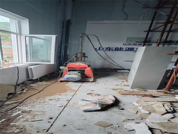 高安地基基础下沉墙体裂缝加固注浆顶升施工