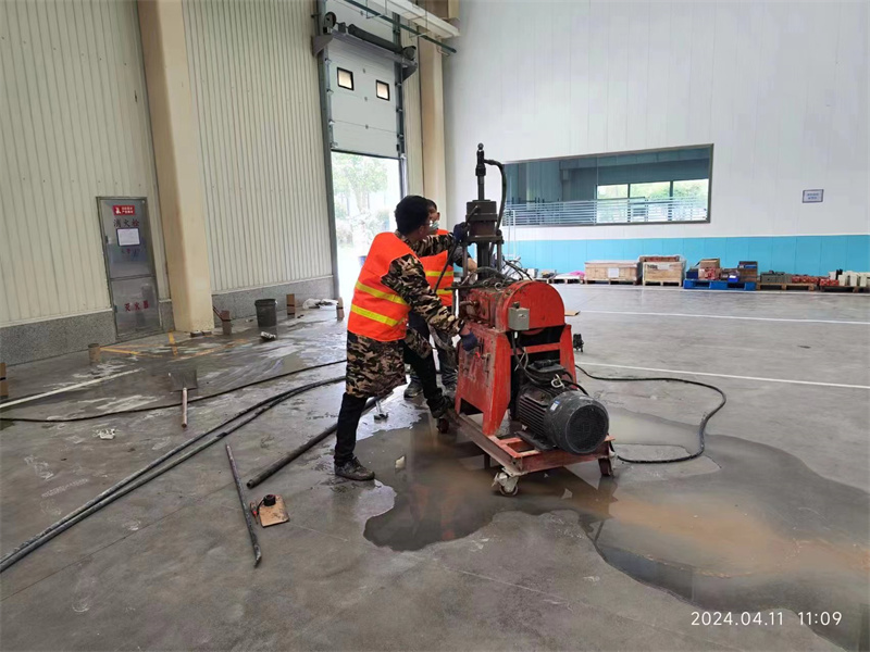 高安厂房地面下沉塌陷注浆加固施工